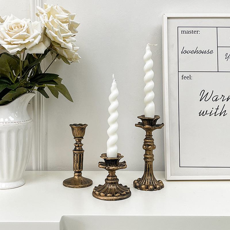 Tables - Castiçal de Bronze Vintage com Figura