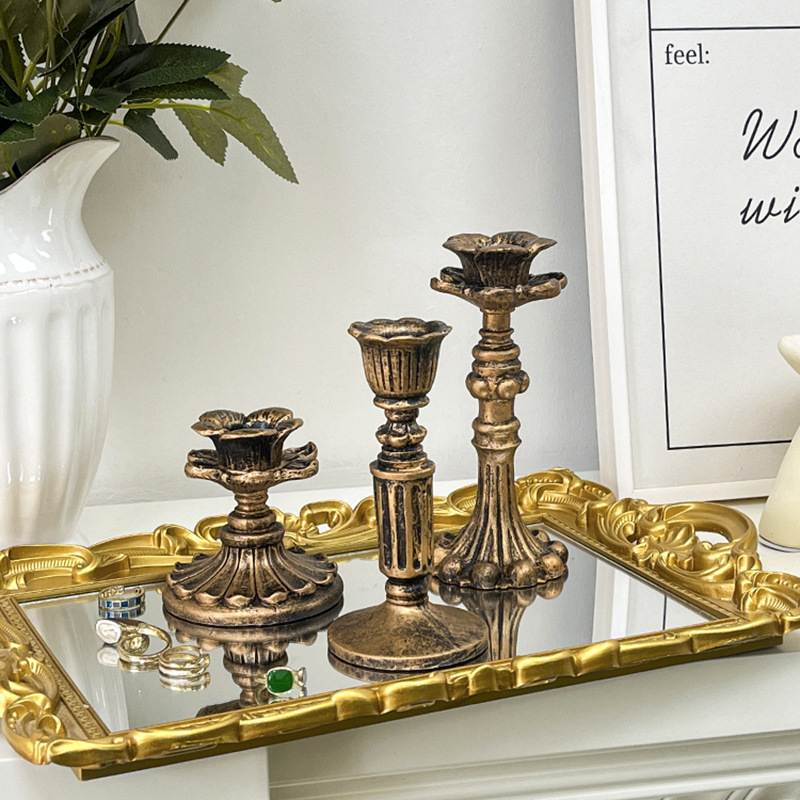 Castiçal de Bronze Vintage com - Tables avaliação e preço
